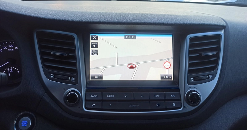 Hyundai Tucson cena 71900 przebieg: 77700, rok produkcji 2016 z Łask małe 596